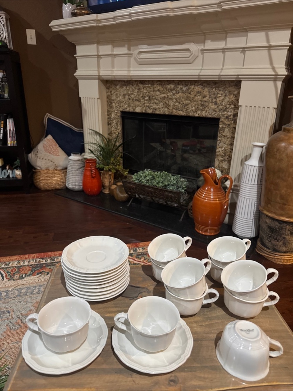 Set Of 23 Villeroy & Boch Luxembourg Tea Cups & Saucers Off- White